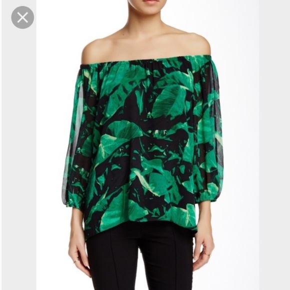 Vince Camuto Palm Leaf Print Off the Shoulder Top size m - Picture 1 of 8